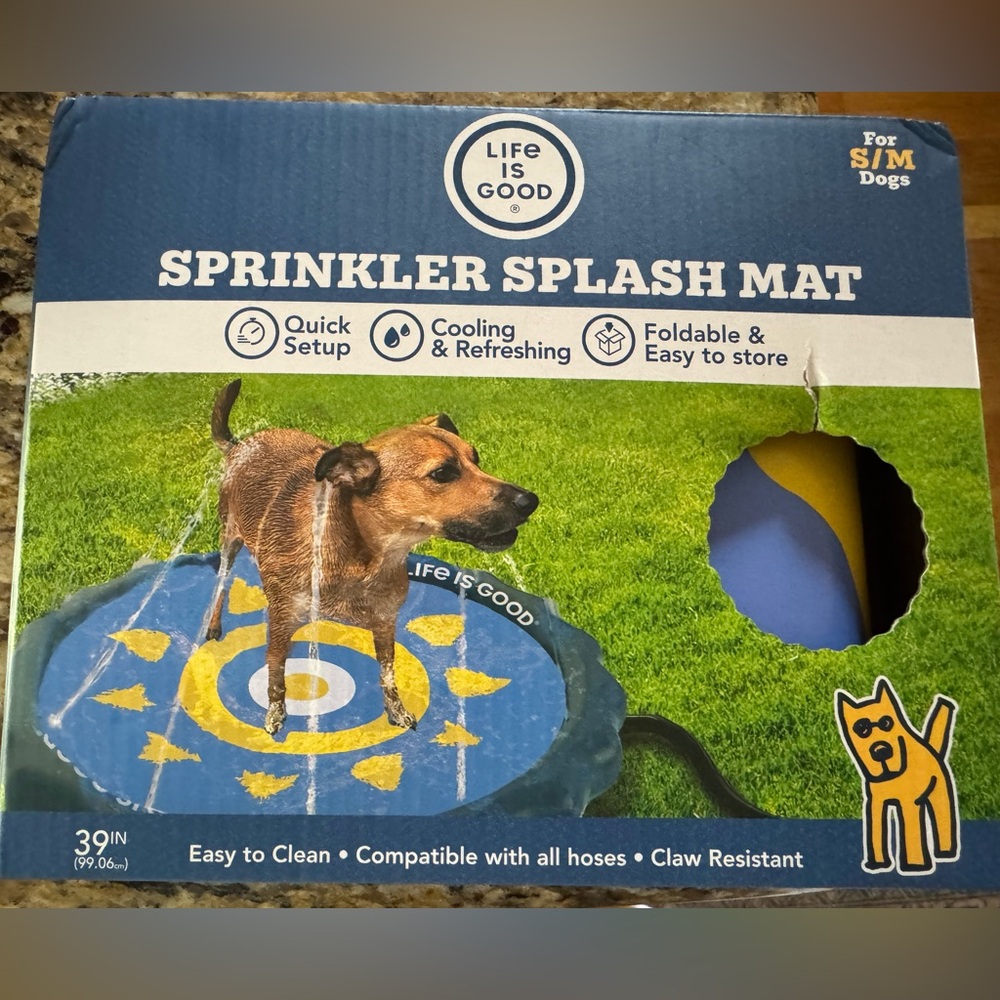 Life is Good Blue Sprinkler Splash Mat for Dogs NWT S/M